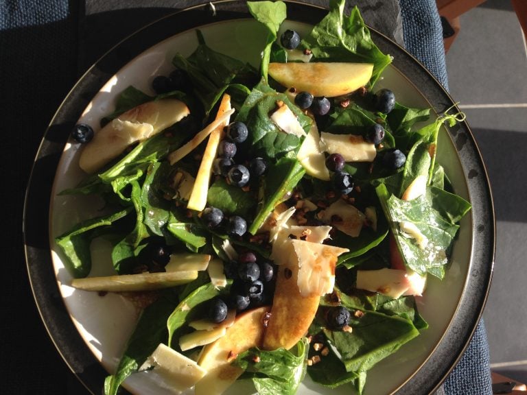 Apple, spinach, maple balsamic crunch salad