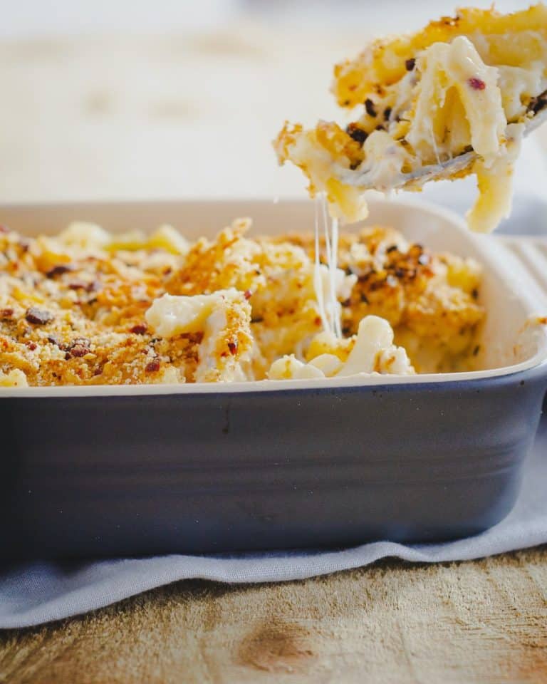 creamy mac and cheese side shot